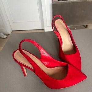 Chic Red Slingback Heels